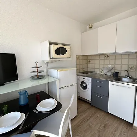 Studio cabine à Sète avec terrasse et climatisation - FR-1-338-106